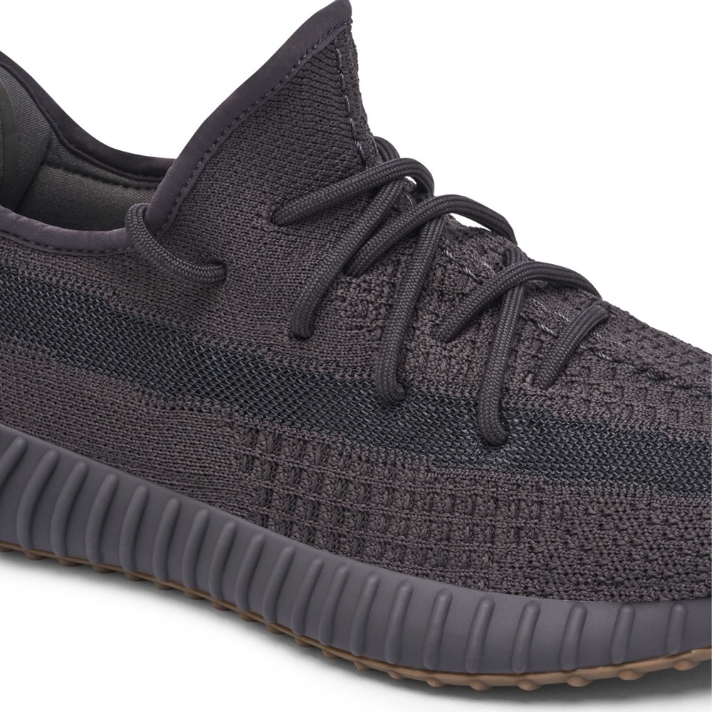 Used twice Yeezy 350 Cinder
